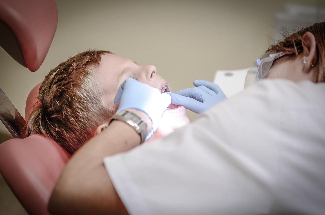 simplifying ⁤Dental Care and​ Maintenance for a Lifetime