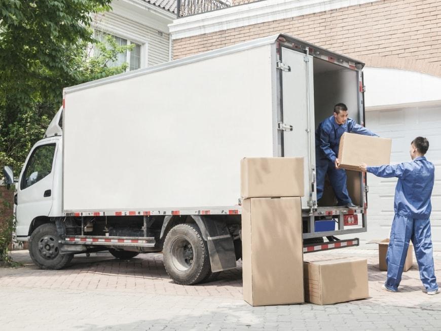 Tips for Choosing the ​Right Moving Company without Breaking the Bank